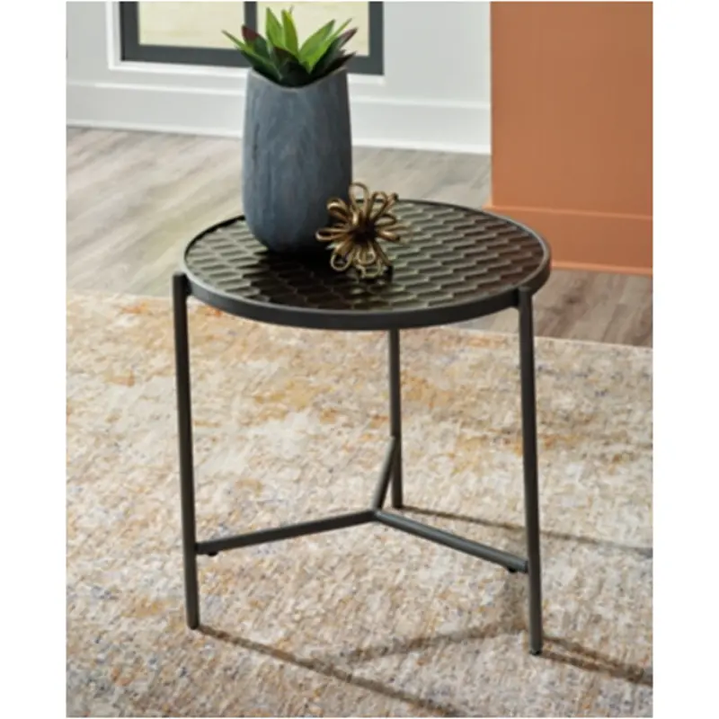 T793-6 Ashley Furniture Doraley Living Room Furniture End Table