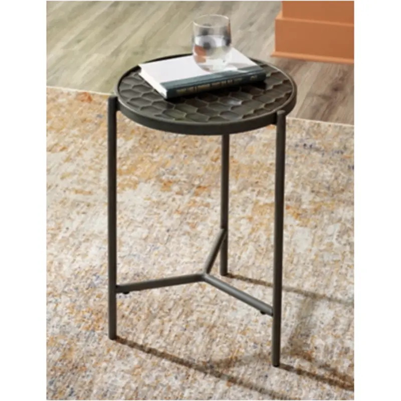 T793-7 Ashley Furniture Doraley Living Room Furniture End Table