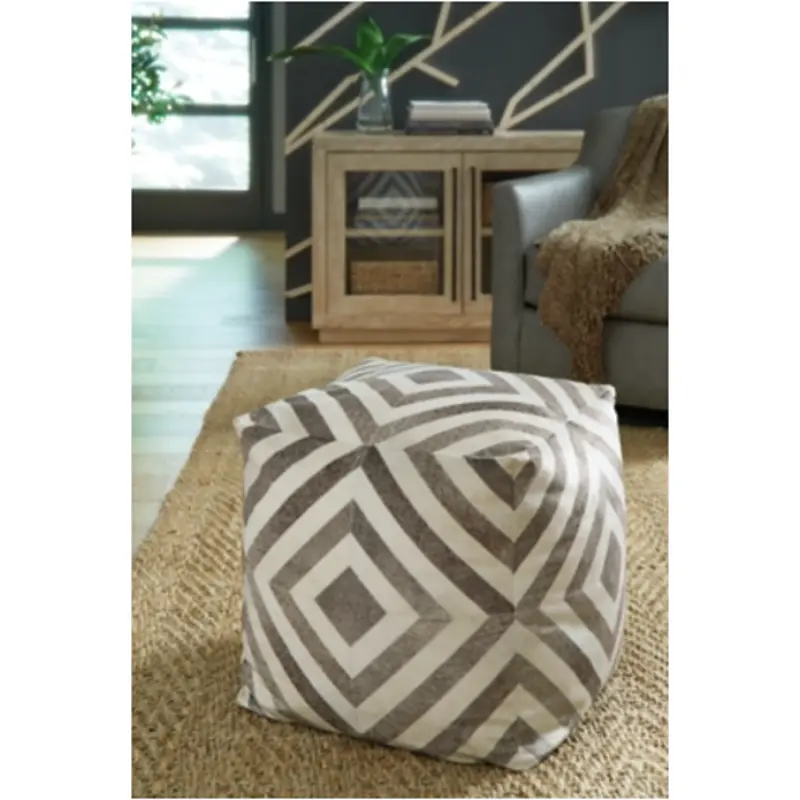 A1000982 Ashley Furniture Hartselle Accent Furniture Pillow