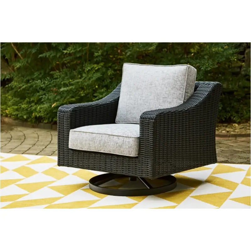 P792-821 Ashley Furniture Beachcroft Outdoor Furniture Living Room Chair