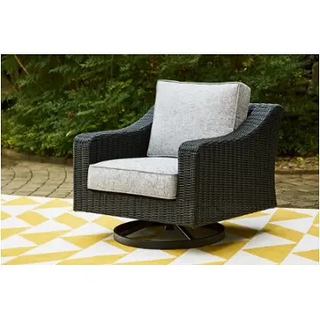 P792-821 Ashley Furniture Beachcroft Outdoor Furniture Living Room Chair