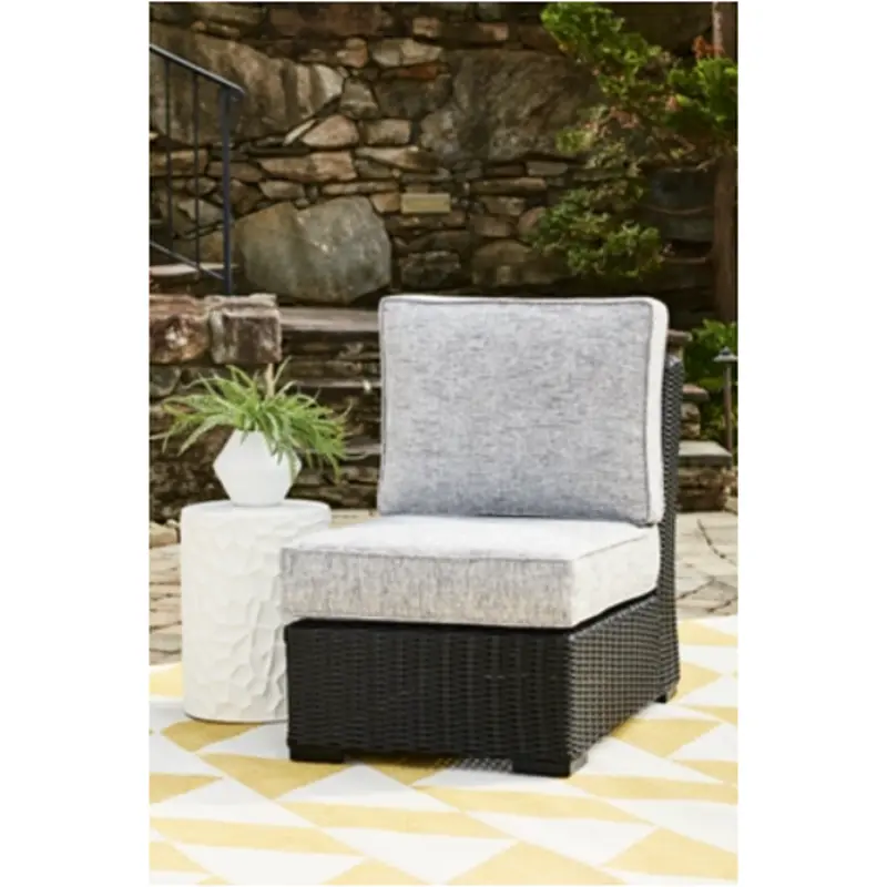 P792-846 Ashley Furniture Beachcroft Outdoor Furniture Sectional