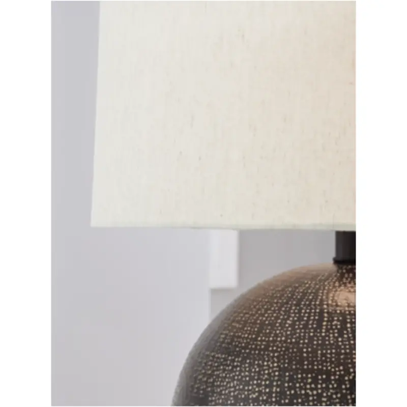 L207434 Ashley Furniture Hambell Accent Furniture Table Lamp