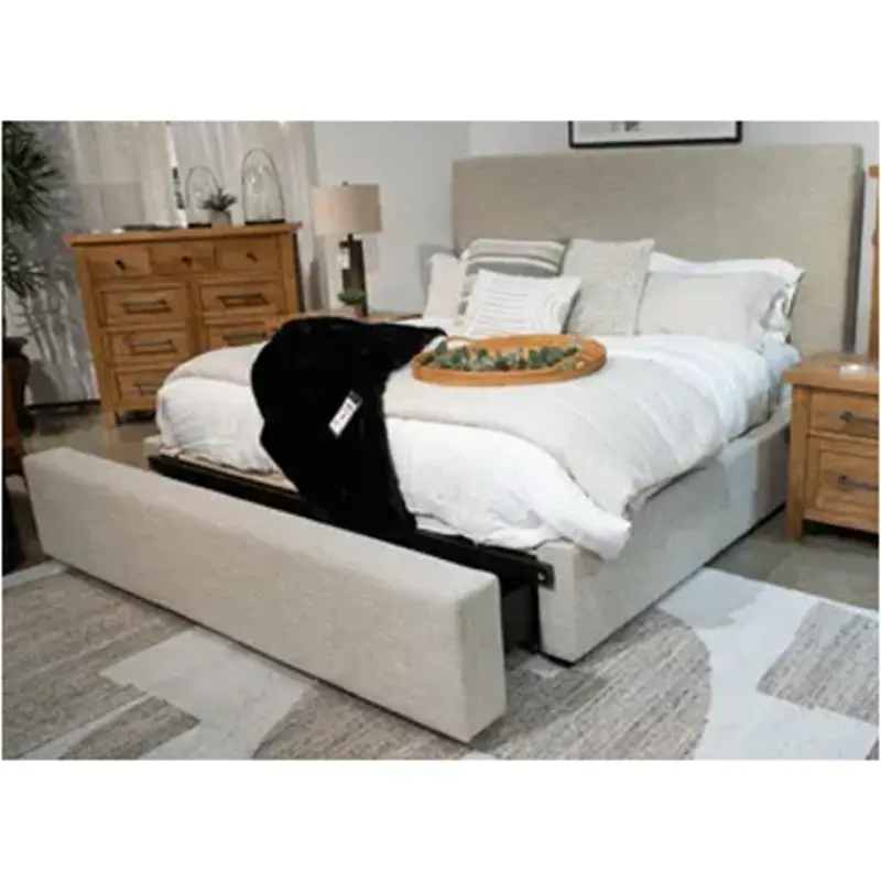 B794-182 Ashley Furniture Kristiland Bedroom Furniture Bed