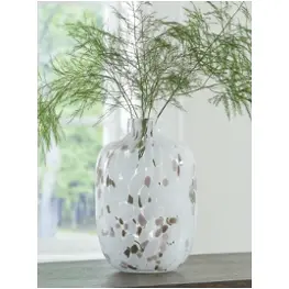 A2000759 Ashley Furniture Keelton Accent Furniture Vase