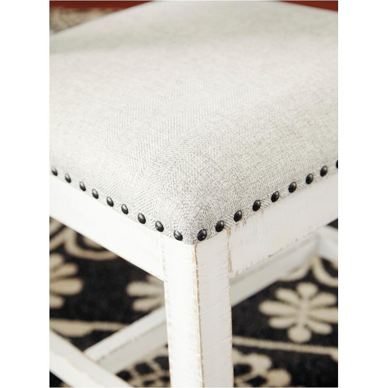 D546-01 Ashley Furniture Valebeck Side Chair