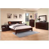 Bed / Dresser / Mirror / Nightstand