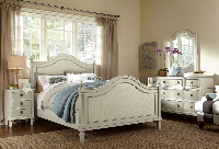 Bed / Dresser / Mirror / Nightstand