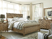 Bed / Dresser / Mirror / Nightstand