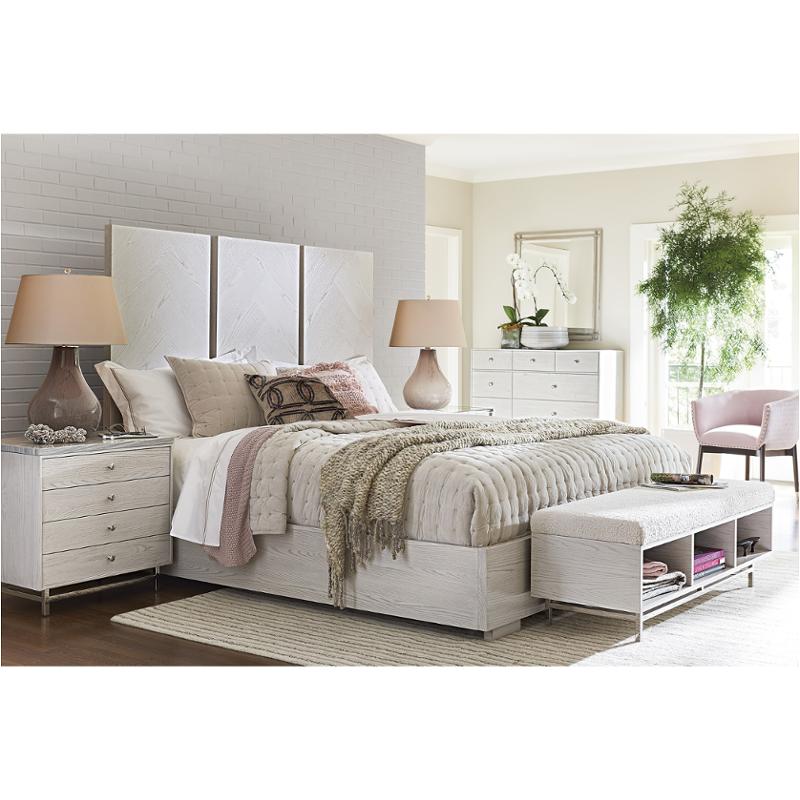 Bed / Nightstand / Mirror / Dresser