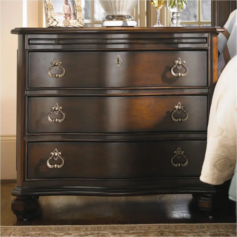 901360 Universal Furniture Contessa Bedroom Furniture Nightstand