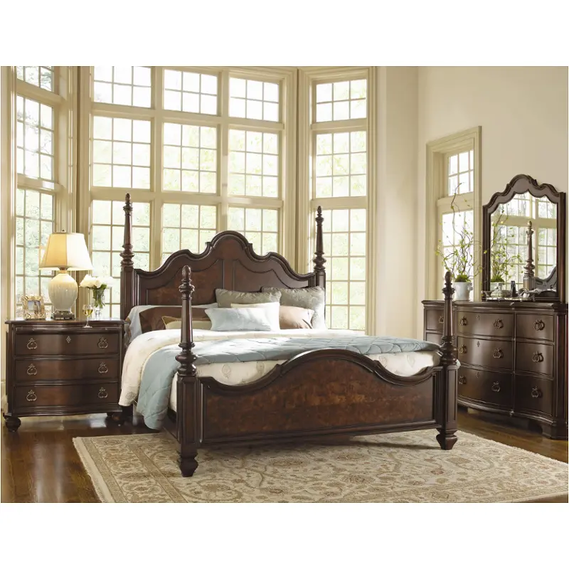 901280 Universal Furniture Contessa Queen Poster Bed