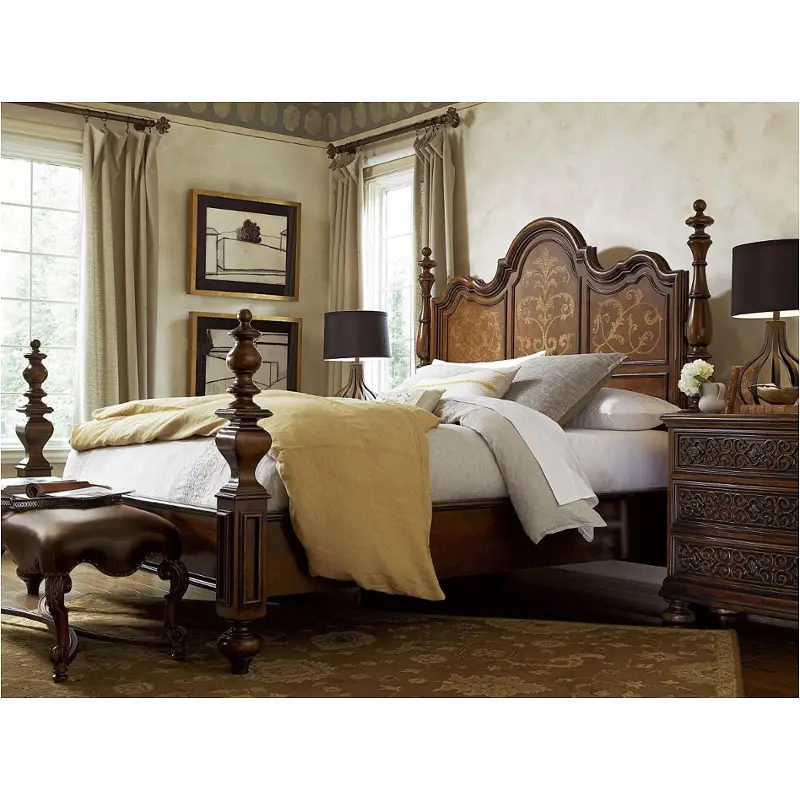 245280 Universal Furniture Escalera Queen Portofino Poster Bed