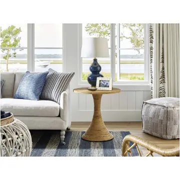 U033e814 Universal Furniture Getaway Accent Furniture Accent Table
